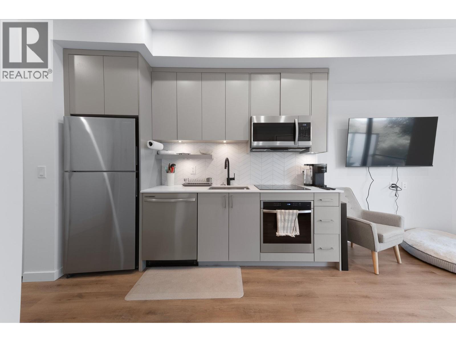 1274 Devonshire Avenue Unit# 306, Kelowna, British Columbia  V1Y 0M7 - Photo 2 - 10366710