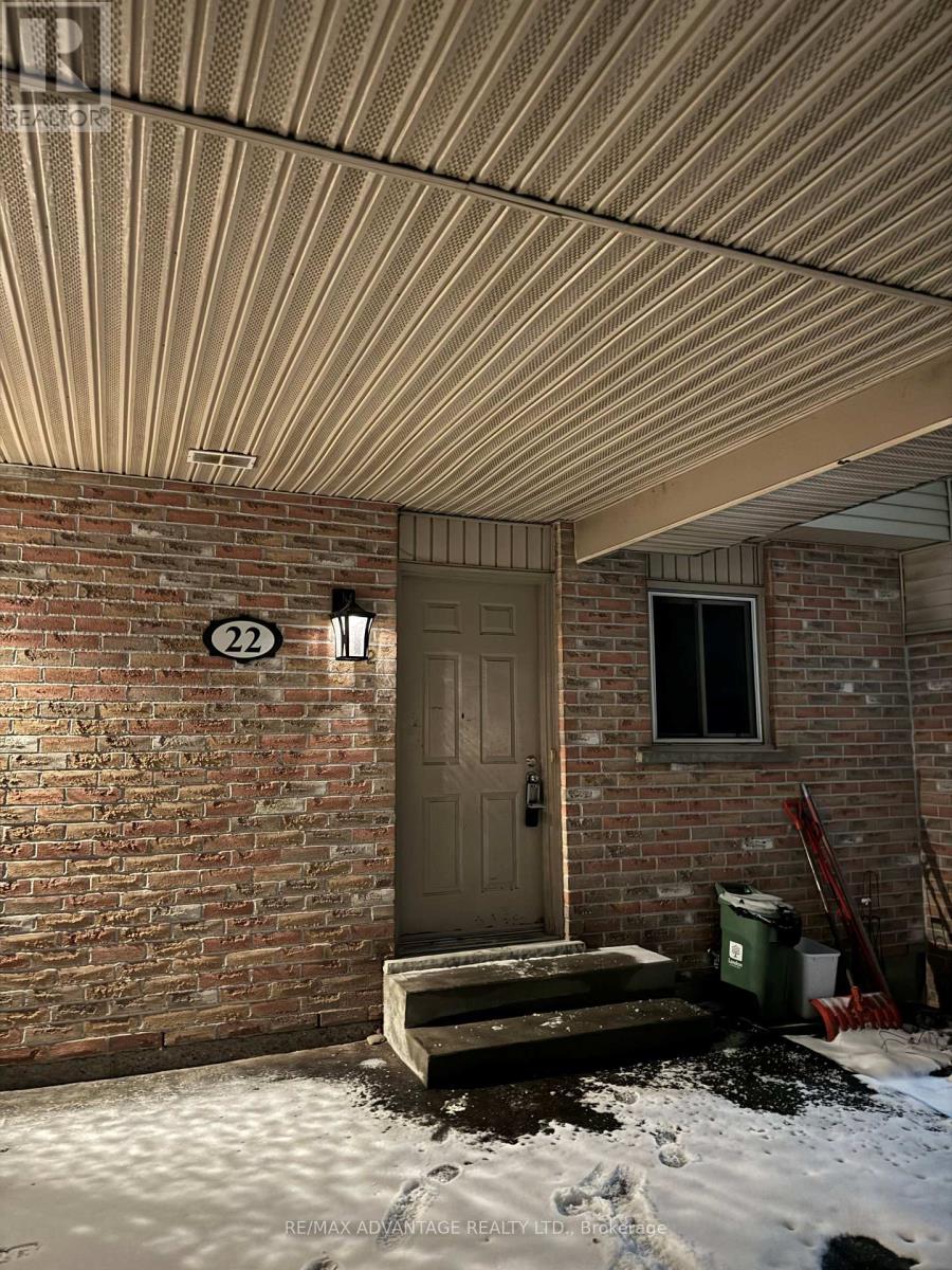 22 - 151 Bonaventure Drive N, London East, Ontario  N5V 4M1 - Photo 2 - X12951354
