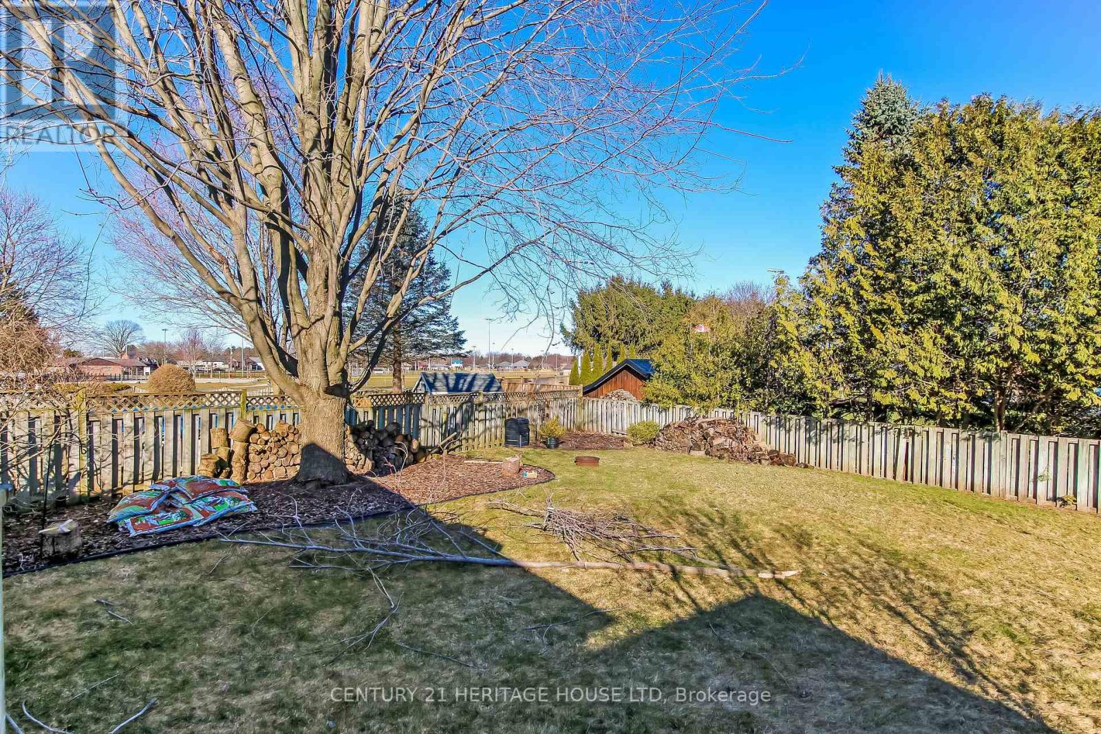 18 Hickory Boulevard W, Strathroy-Caradoc, Ontario  N7G 4A9 - Photo 24 - X12951390