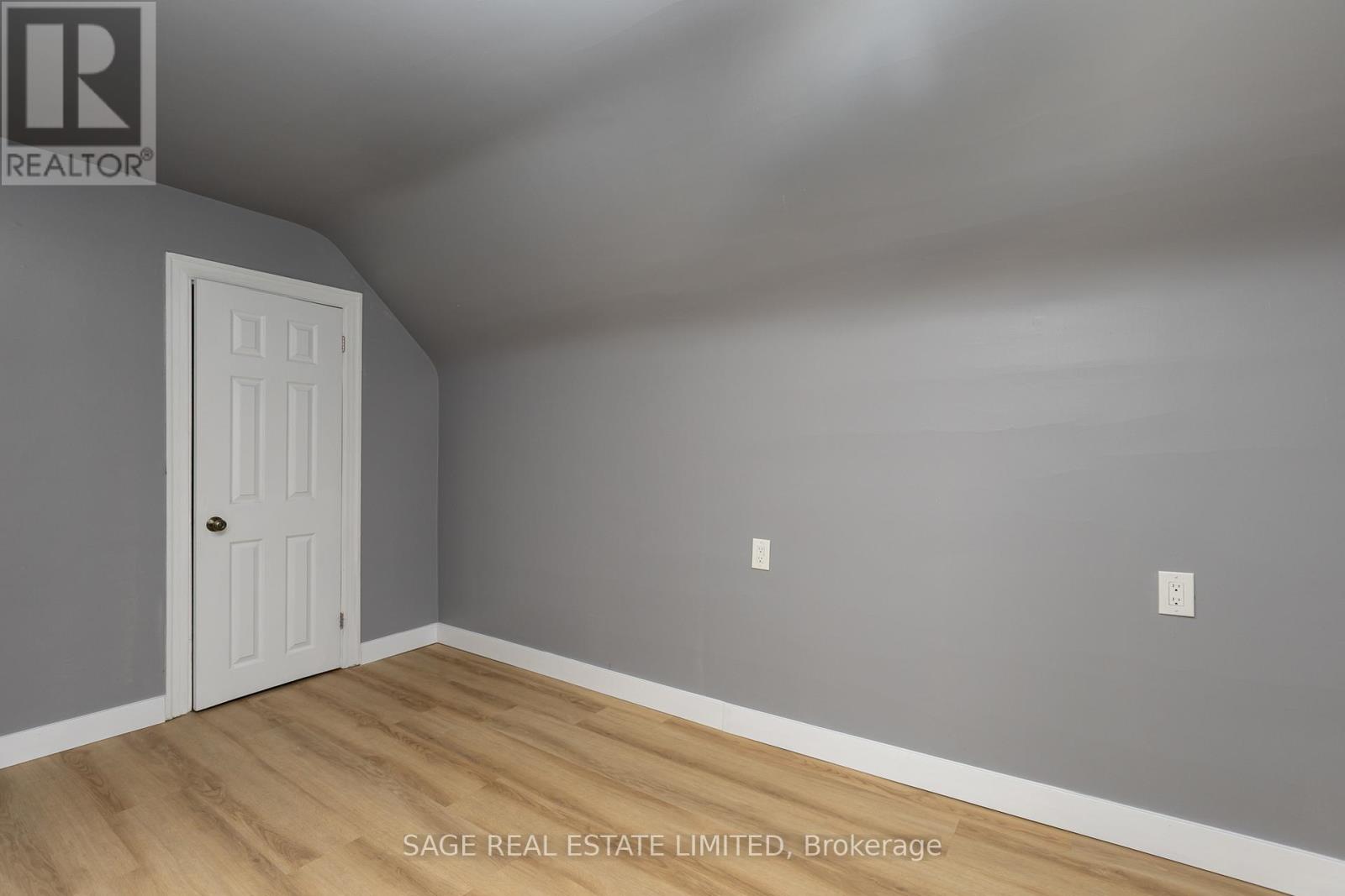 3 - 28 Eastbourne Avenue, Hamilton, Ontario  L8M 2M7 - Photo 11 - X12950964