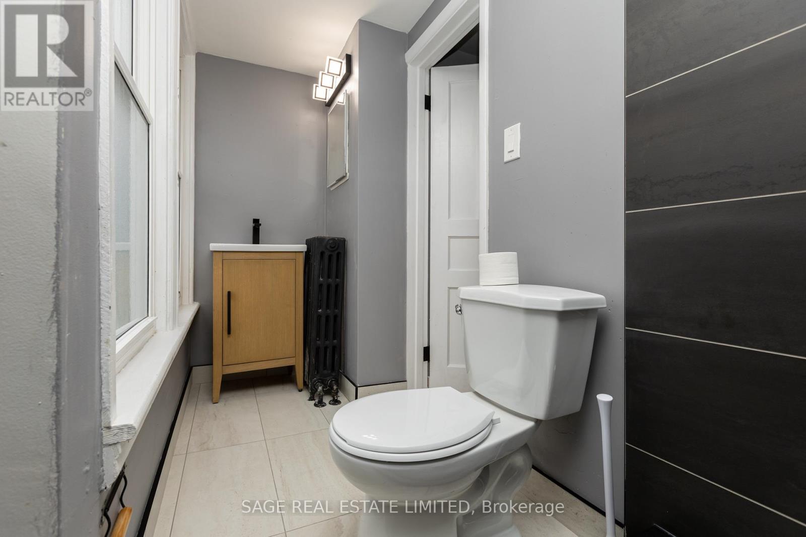 3 - 28 Eastbourne Avenue, Hamilton, Ontario  L8M 2M7 - Photo 13 - X12950964