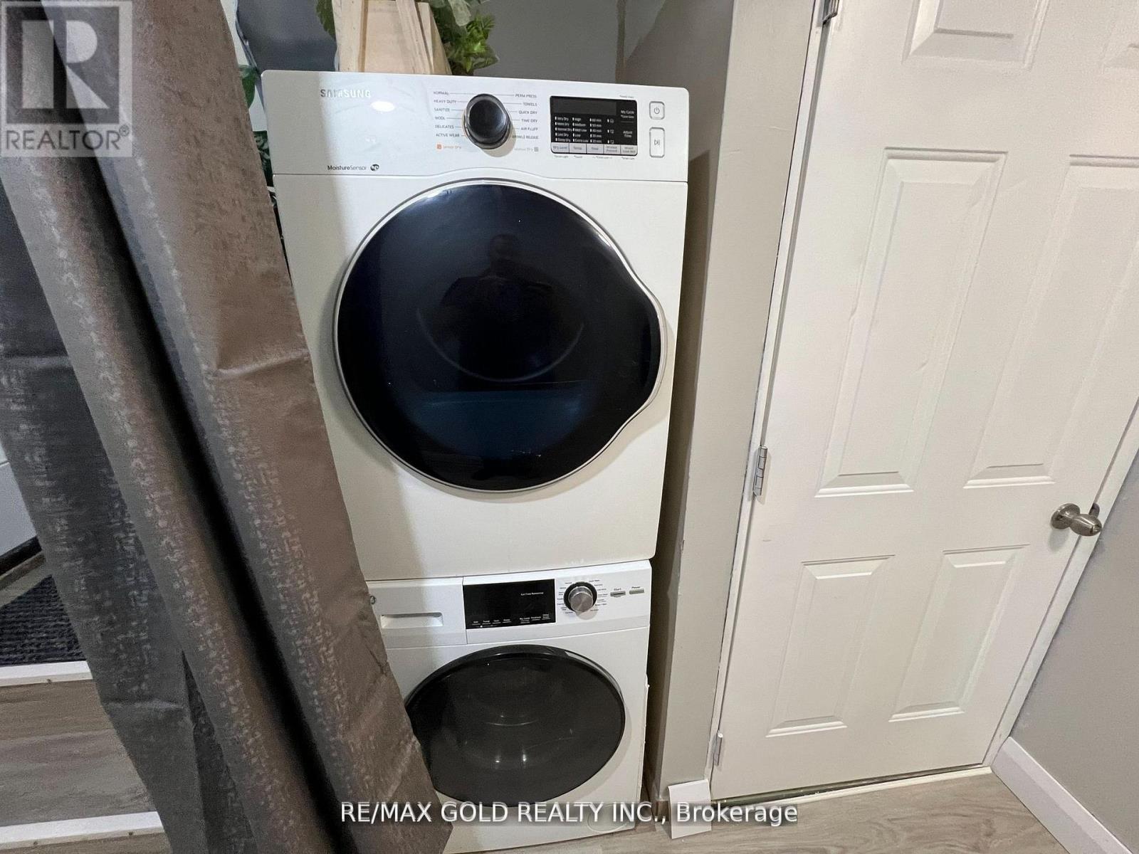 Lower - 156 Mooregate Crescent, Kitchener, Ontario  N2M 2G1 - Photo 24 - X12951146