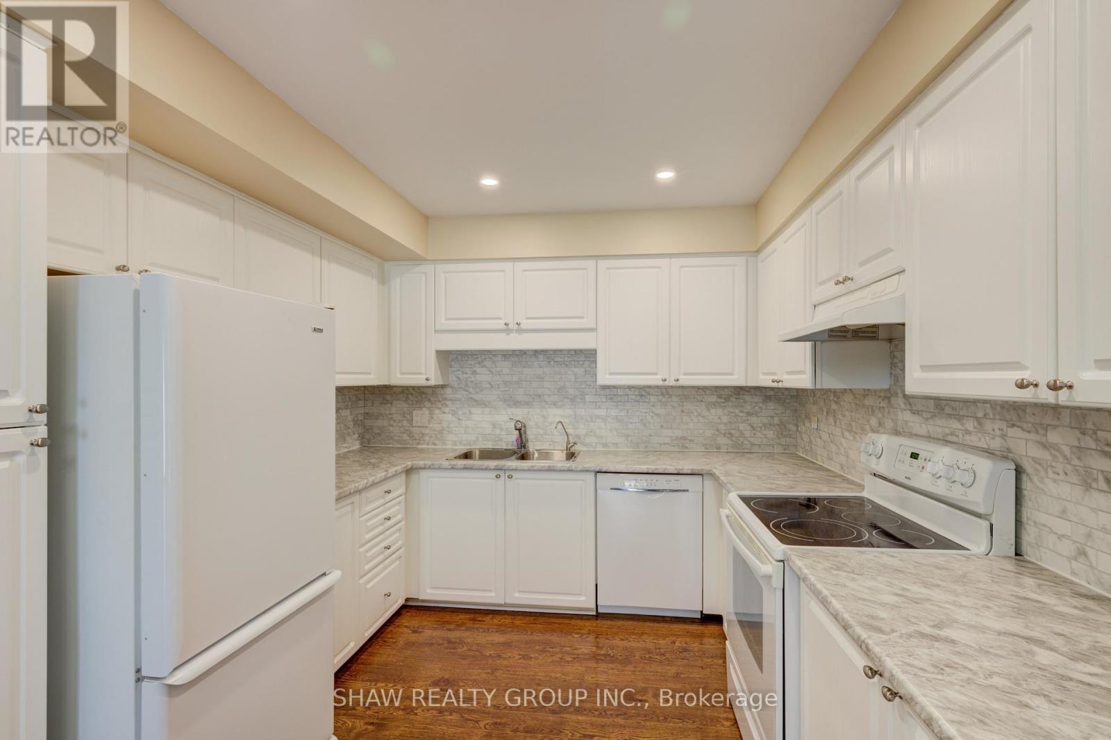 20 Edwin Crescent, Tillsonburg, Ontario  N4G 5H3 - Photo 17 - X12951208