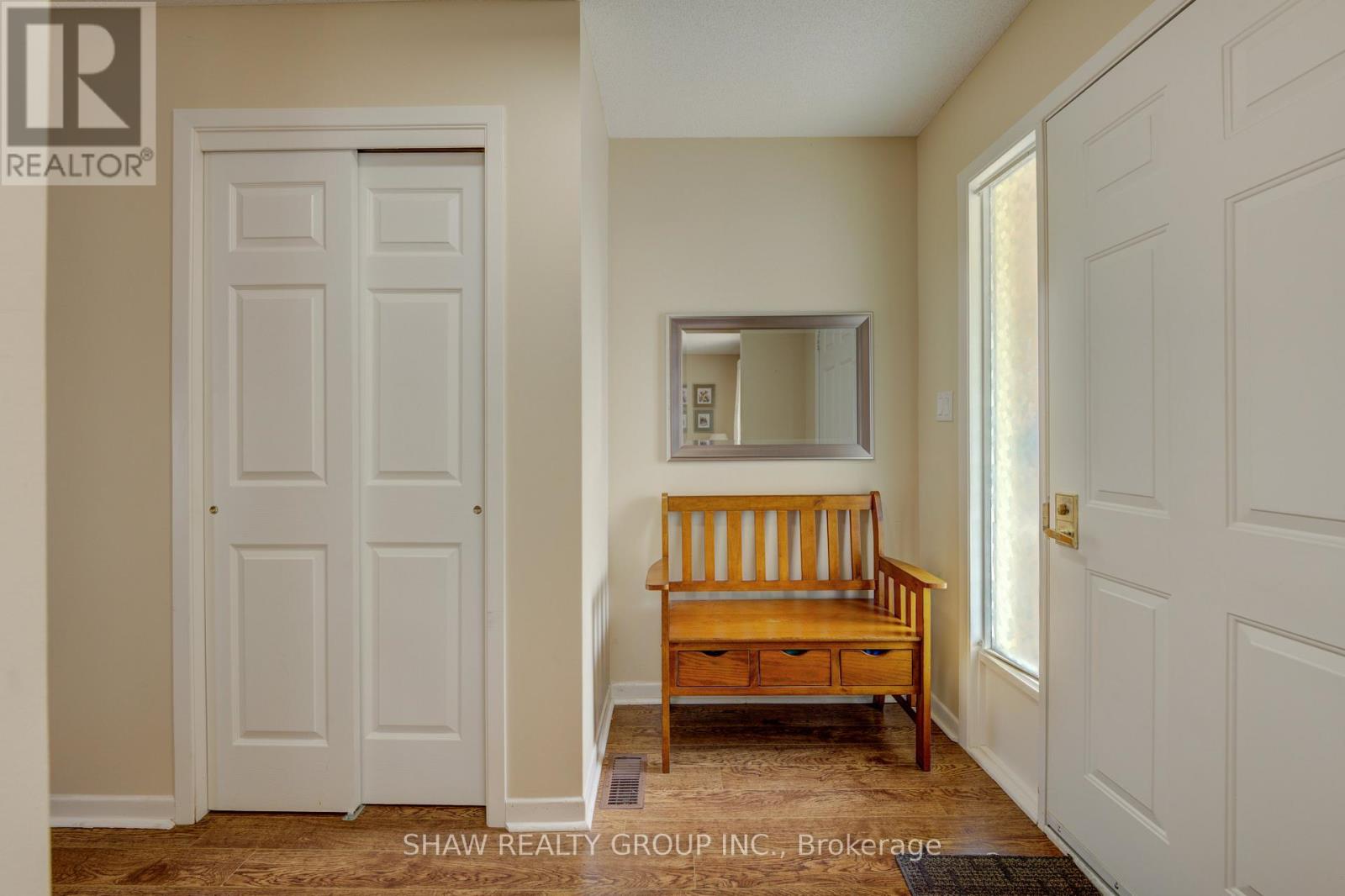 20 Edwin Crescent, Tillsonburg, Ontario  N4G 5H3 - Photo 2 - X12951208