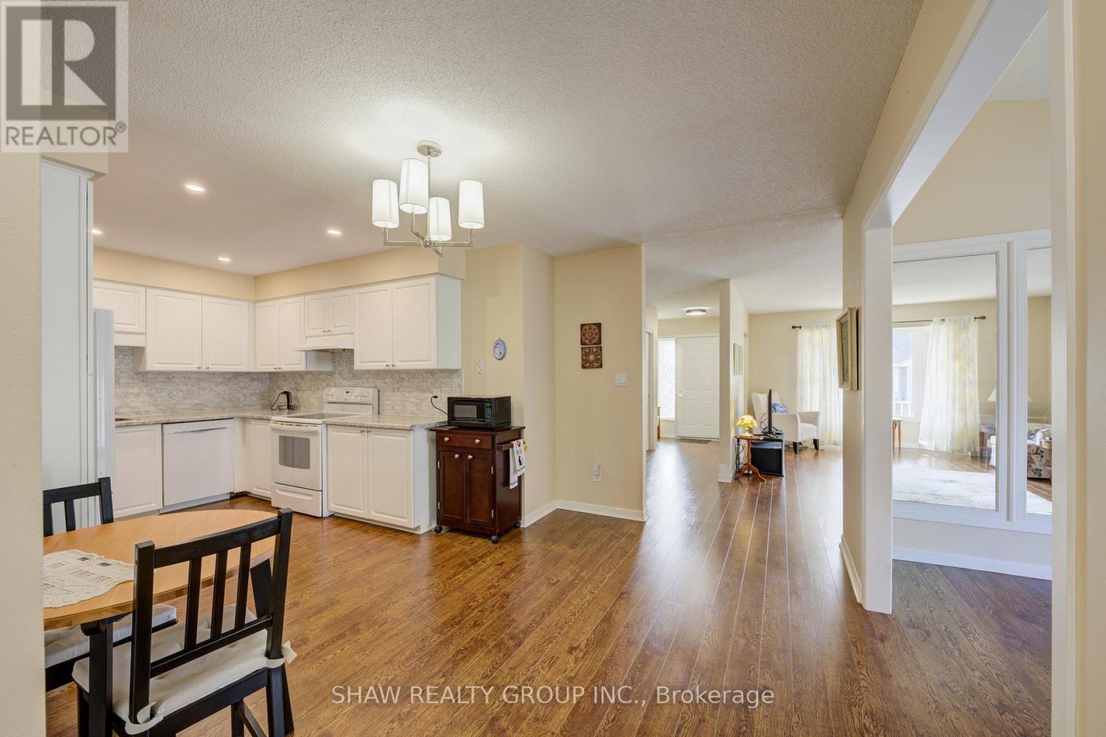 20 Edwin Crescent, Tillsonburg, Ontario  N4G 5H3 - Photo 22 - X12951208