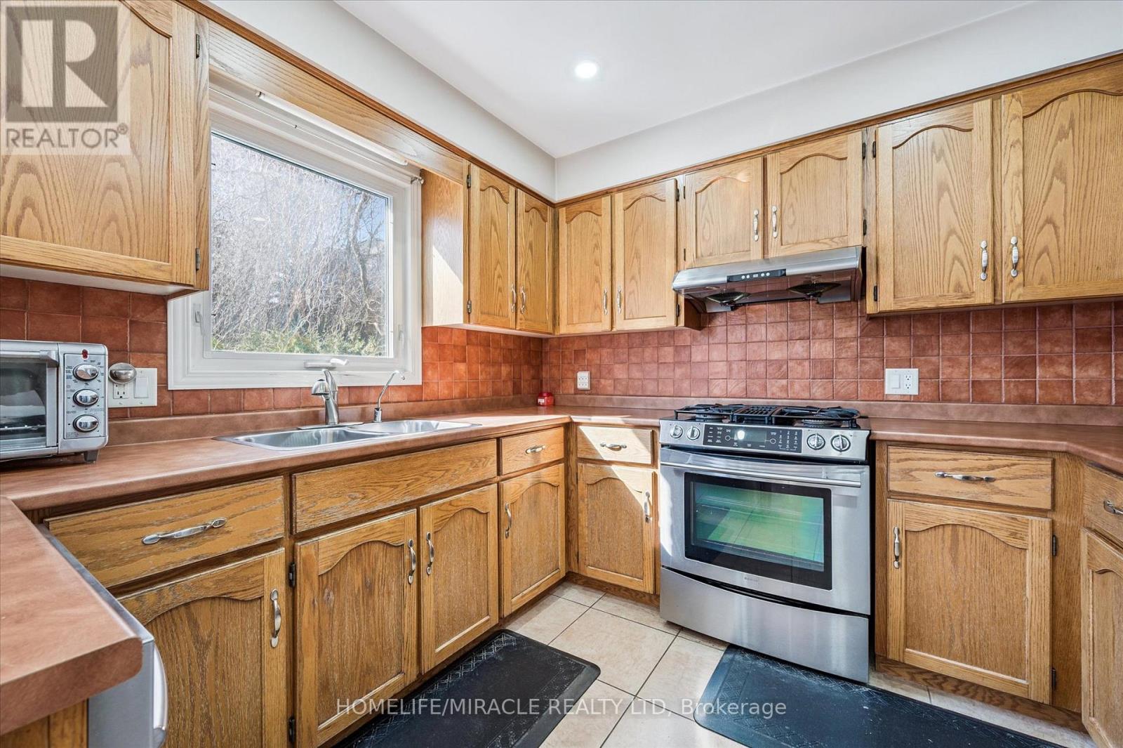 99 Westforest Trail, Kitchener, Ontario  N2N 3B1 - Photo 19 - X12951244