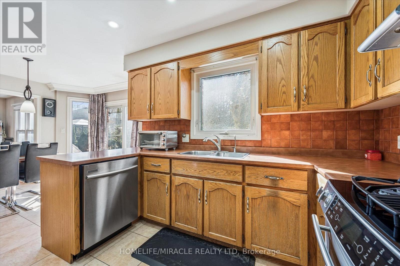 99 Westforest Trail, Kitchener, Ontario  N2N 3B1 - Photo 20 - X12951244