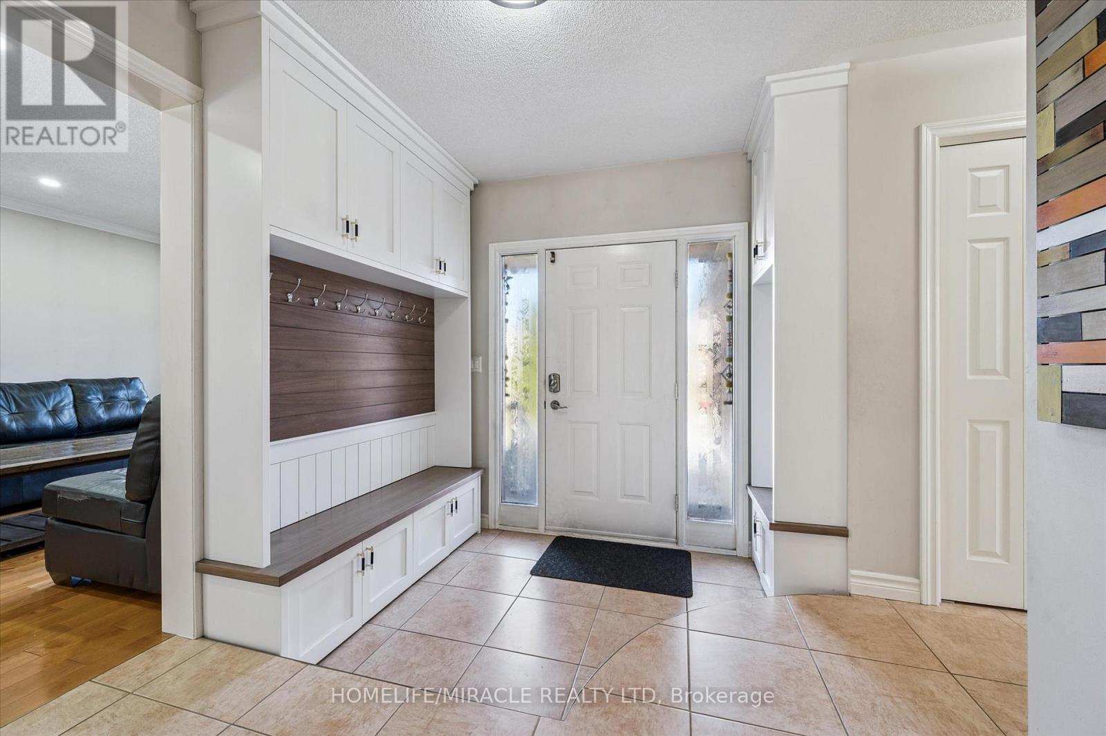 99 Westforest Trail, Kitchener, Ontario  N2N 3B1 - Photo 6 - X12951244