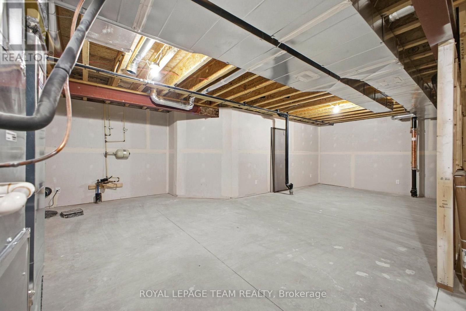 537 Swinley Crescent, North Grenville, Ontario  K0G 1J0 - Photo 37 - X12951436