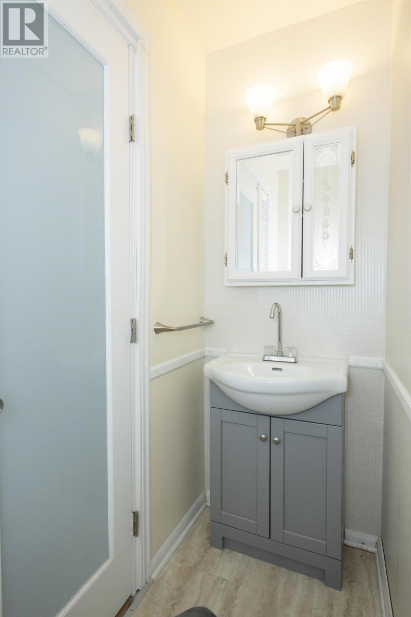 708 Linwood Cres, Thunder Bay, Ontario  P7E 2R8 - Photo 28 - TB2600607