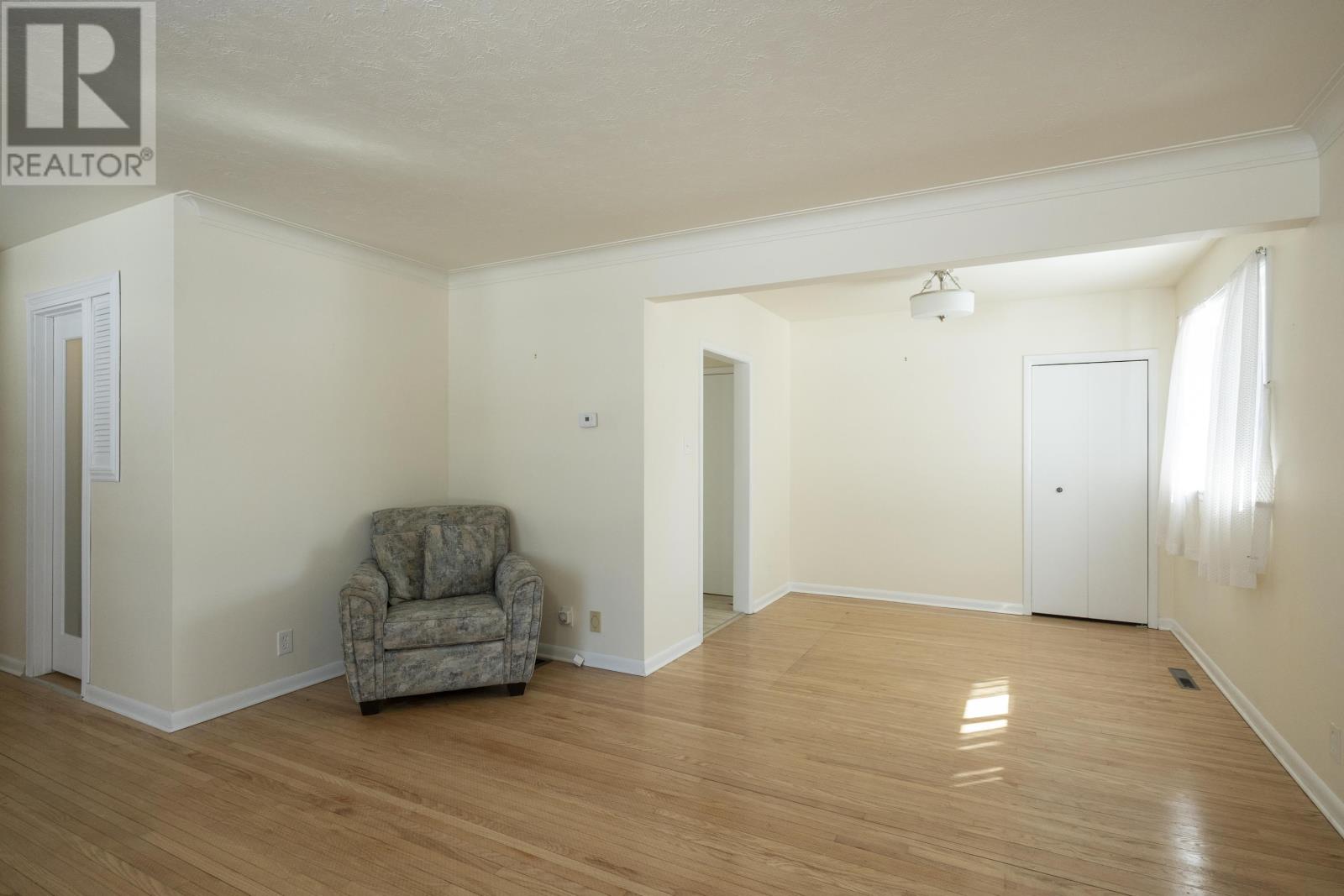 708 Linwood Cres, Thunder Bay, Ontario  P7E 2R8 - Photo 9 - TB2600607