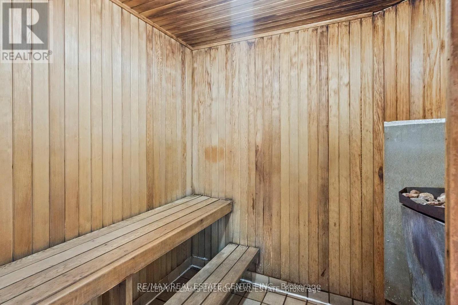 1504 - 270 Queens Quay W, Toronto, Ontario  M5J 2N4 - Photo 31 - C12921972