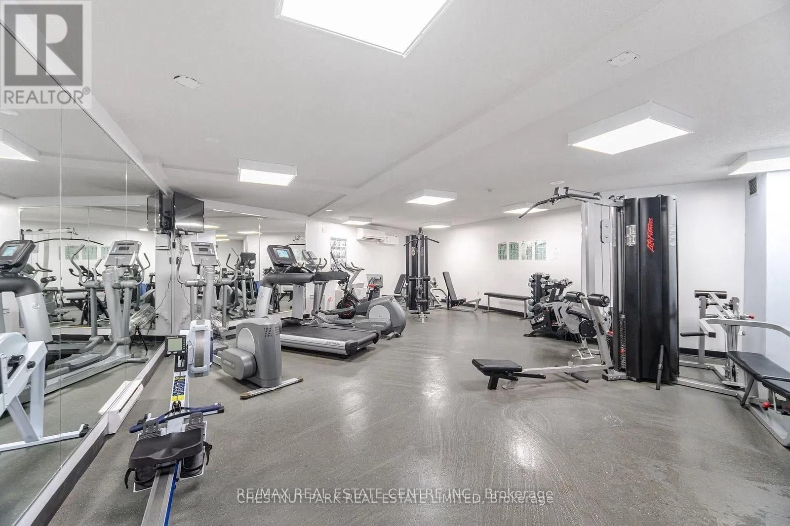 1504 - 270 Queens Quay W, Toronto, Ontario  M5J 2N4 - Photo 30 - C12921972