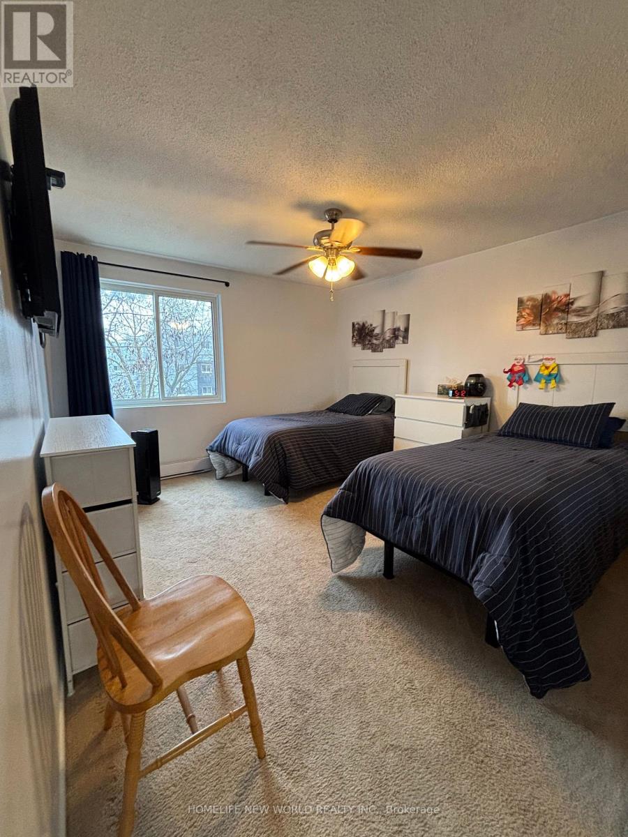 402 - 131 Taunton Road E, Oshawa, Ontario  L1G 3T8 - Photo 8 - E12949576