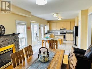 97 Maroon Drive, Richmond Hill, Ontario  L4E 5B6 - Photo 10 - N12947268