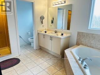 97 Maroon Drive, Richmond Hill, Ontario  L4E 5B6 - Photo 36 - N12947268