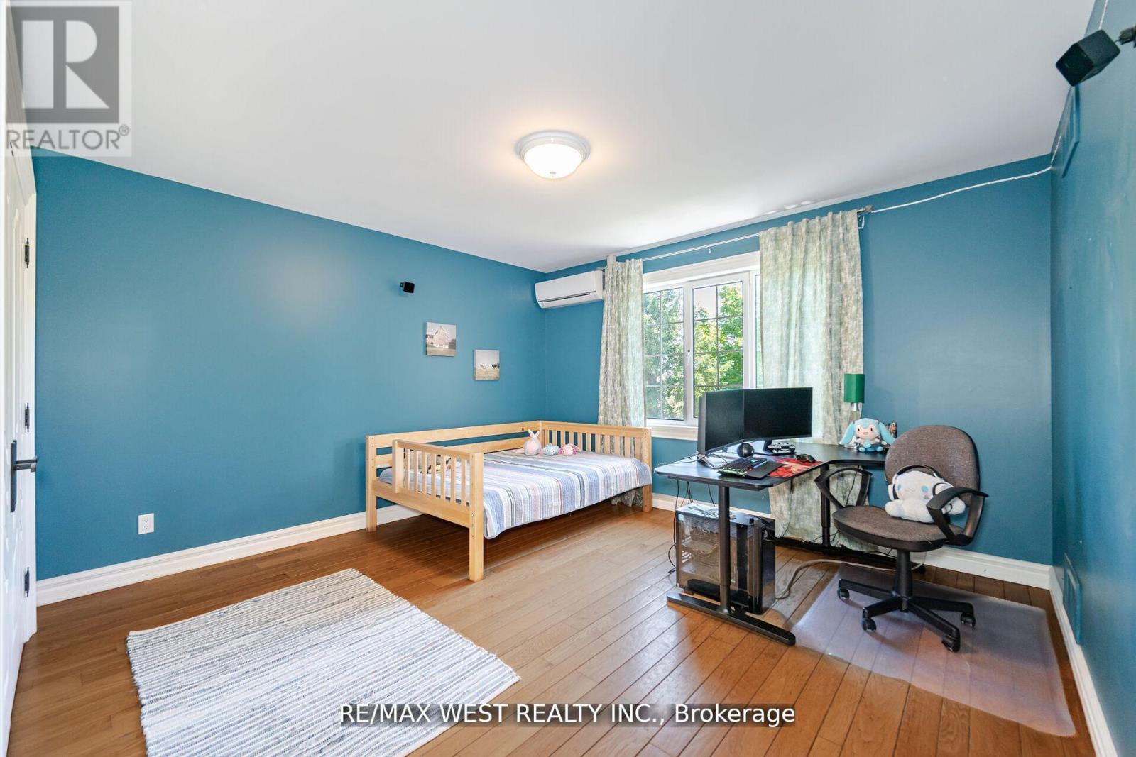 7 Stewart Crescent, Essa, Ontario  L0L 2N0 - Photo 18 - N12950750