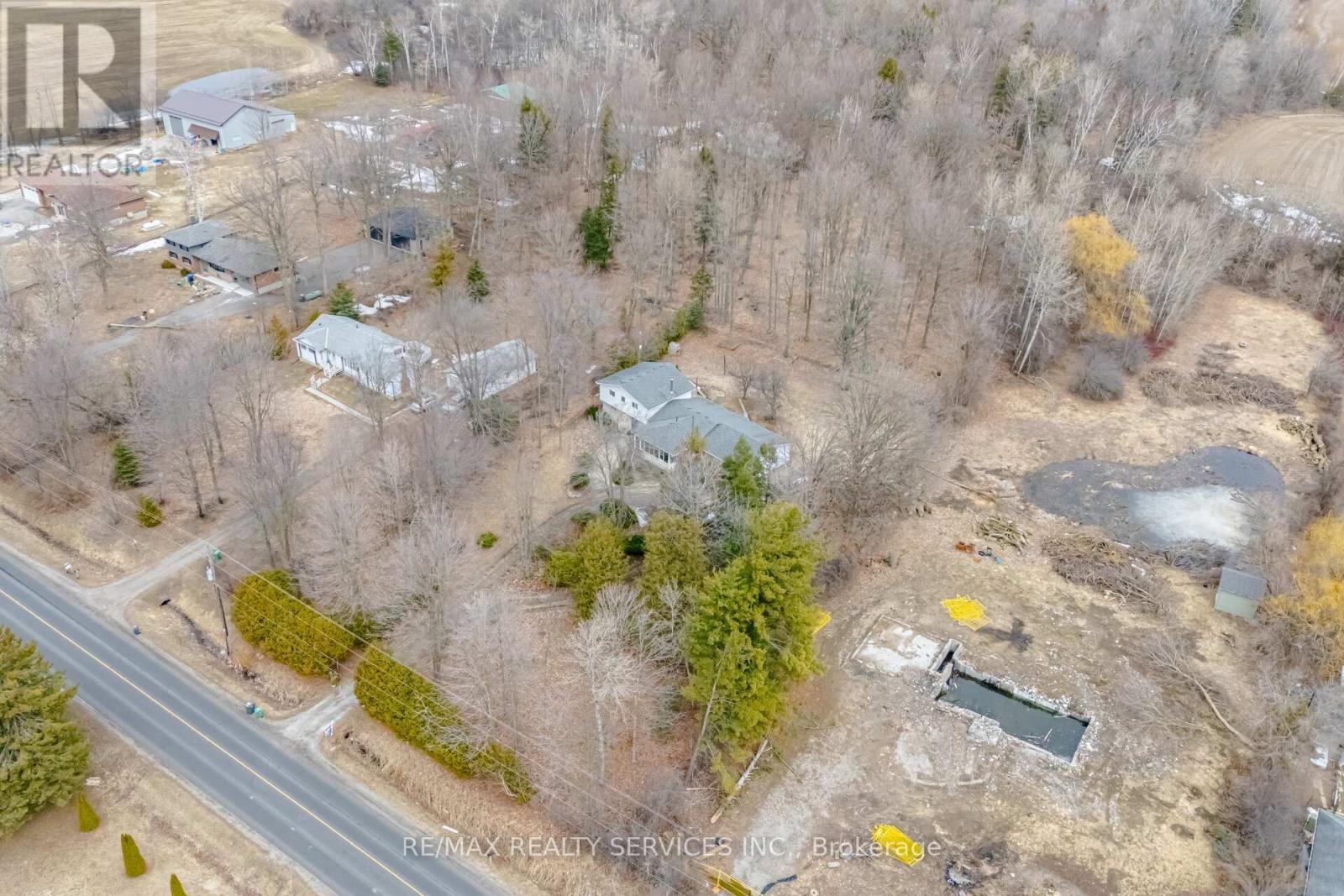 14411 Innis Lake Road, Caledon, Ontario  L7C 2Z8 - Photo 5 - W12949764