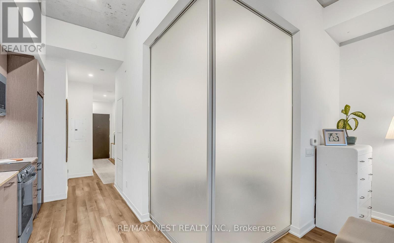 617 - 1808 St. Clair Avenue W, Toronto, Ontario  M6N 0C1 - Photo 16 - W12950778