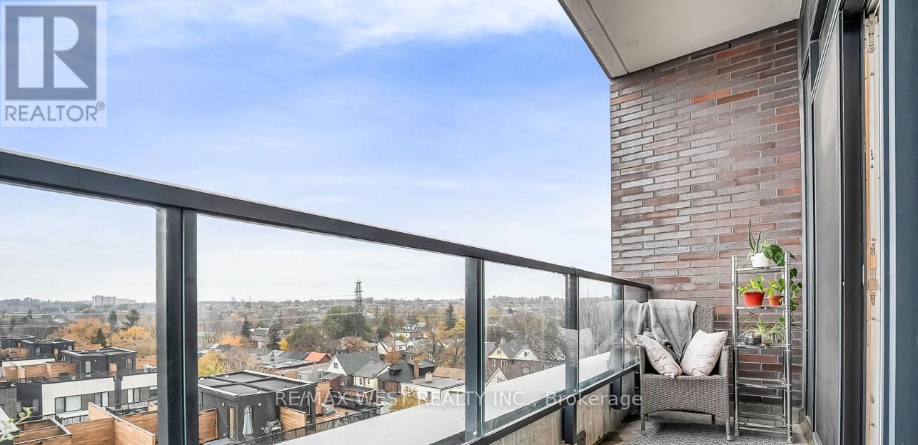 617 - 1808 St. Clair Avenue W, Toronto, Ontario  M6N 0C1 - Photo 19 - W12950778