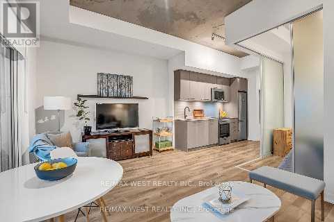 617 - 1808 St. Clair Avenue W, Toronto, Ontario  M6N 0C1 - Photo 13 - W12950778