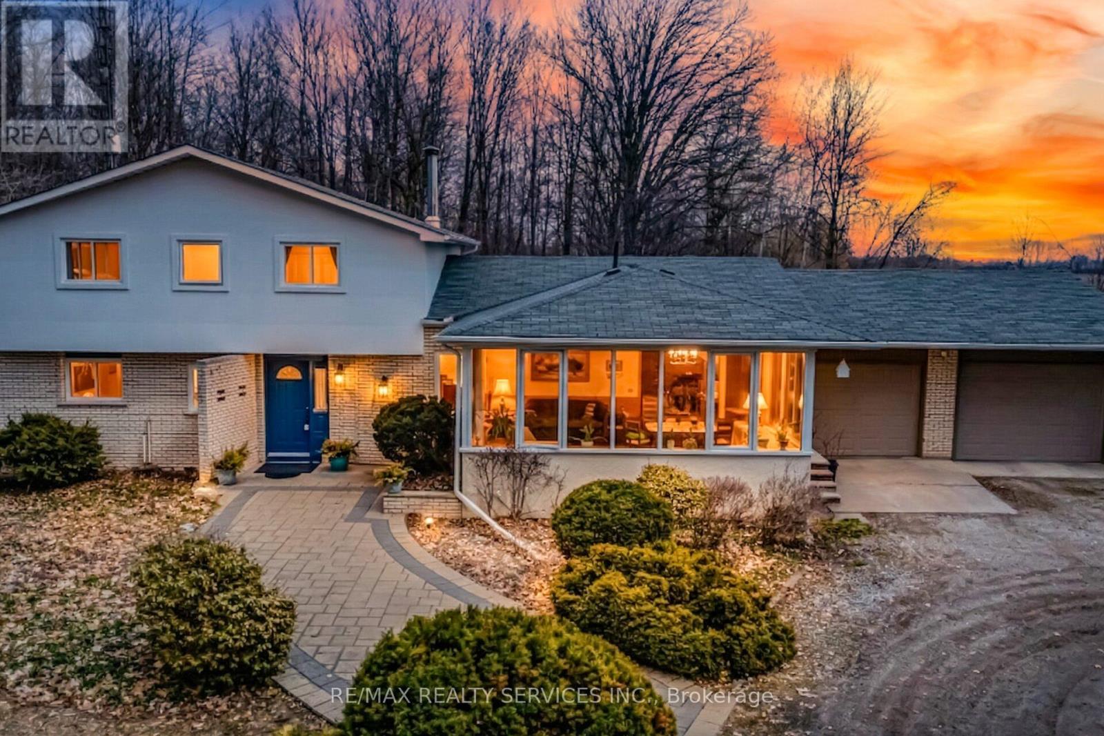 14411 Innis Lake Road, Caledon, Ontario  L7C 2Z8 - Photo 4 - W12949764