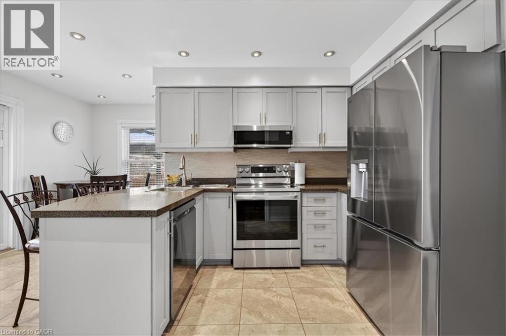 71 Royaledge Way, Hamilton, Ontario  L8B 0H4 - Photo 18 - 40802812