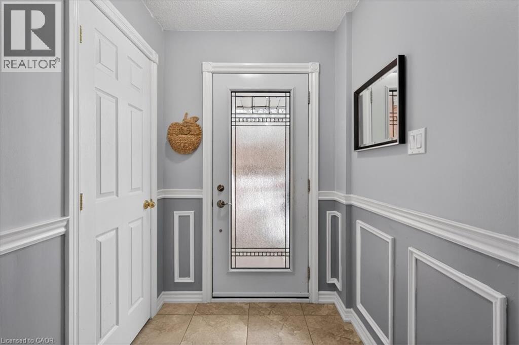 71 Royaledge Way, Hamilton, Ontario  L8B 0H4 - Photo 11 - 40802812