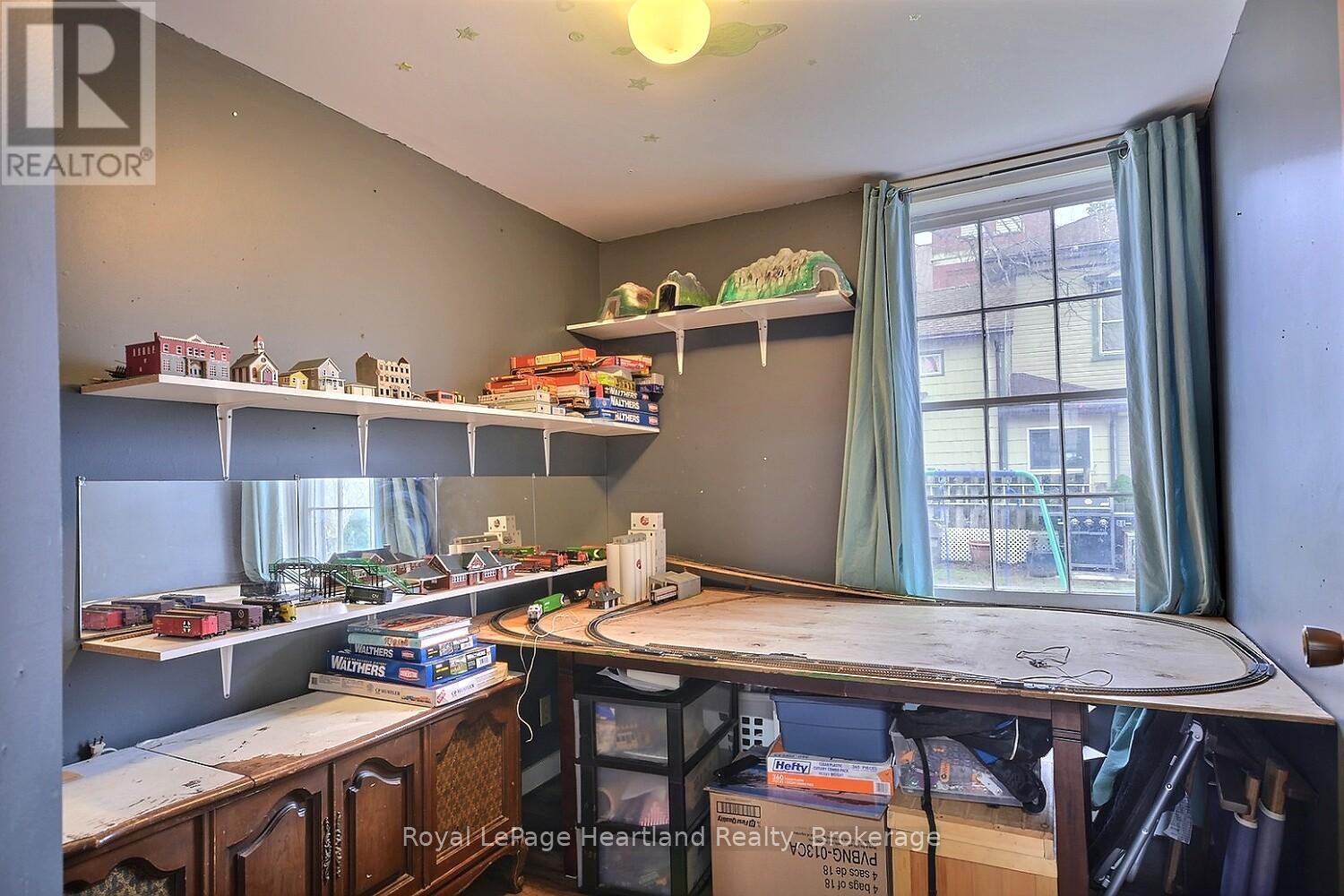 103 James Street, Central Huron, Ontario  N0M 1L0 - Photo 10 - X12951290