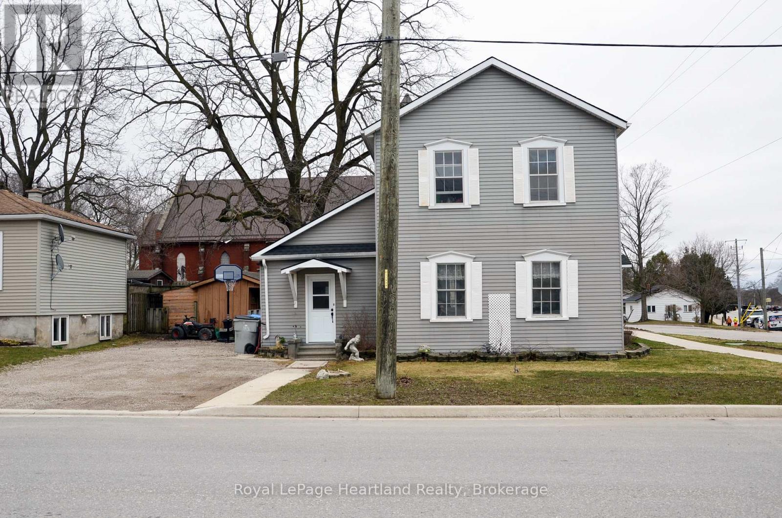 103 James Street, Central Huron, Ontario  N0M 1L0 - Photo 3 - X12951290