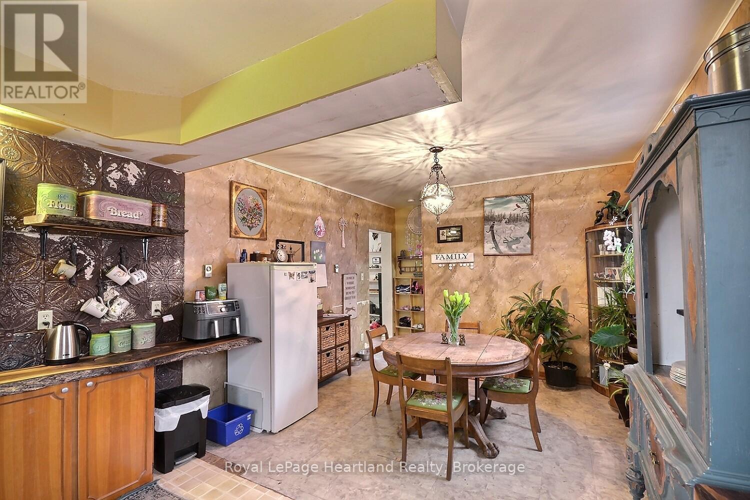 103 James Street, Central Huron, Ontario  N0M 1L0 - Photo 7 - X12951290