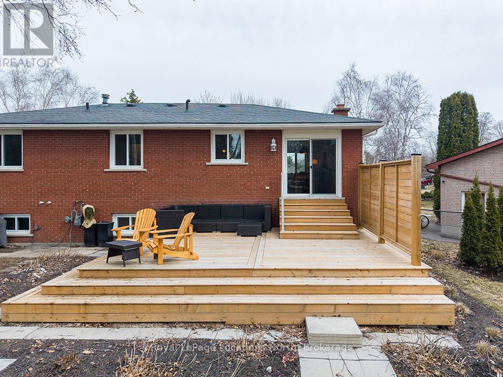 115 Applevale Court, Blue Mountains, Ontario  N0H 2P0 - Photo 10 - X12951312