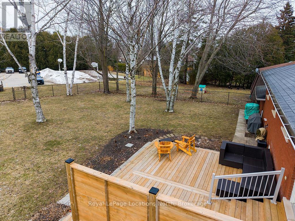 115 Applevale Court, Blue Mountains, Ontario  N0H 2P0 - Photo 11 - X12951312