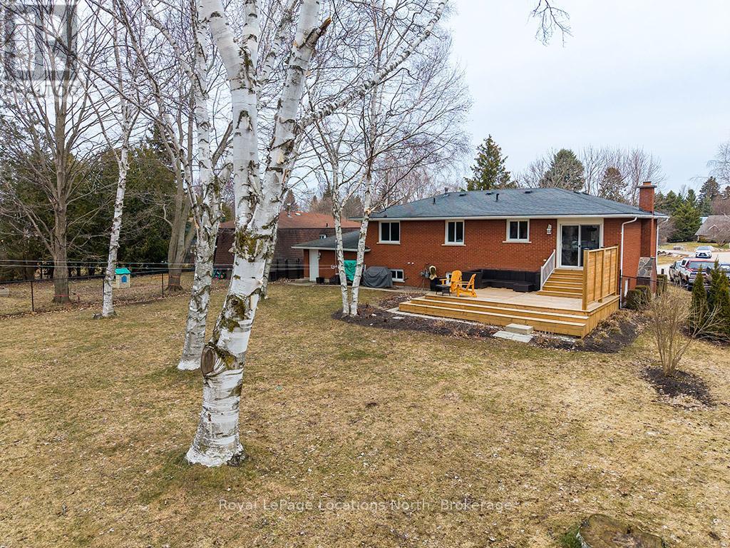 115 Applevale Court, Blue Mountains, Ontario  N0H 2P0 - Photo 14 - X12951312
