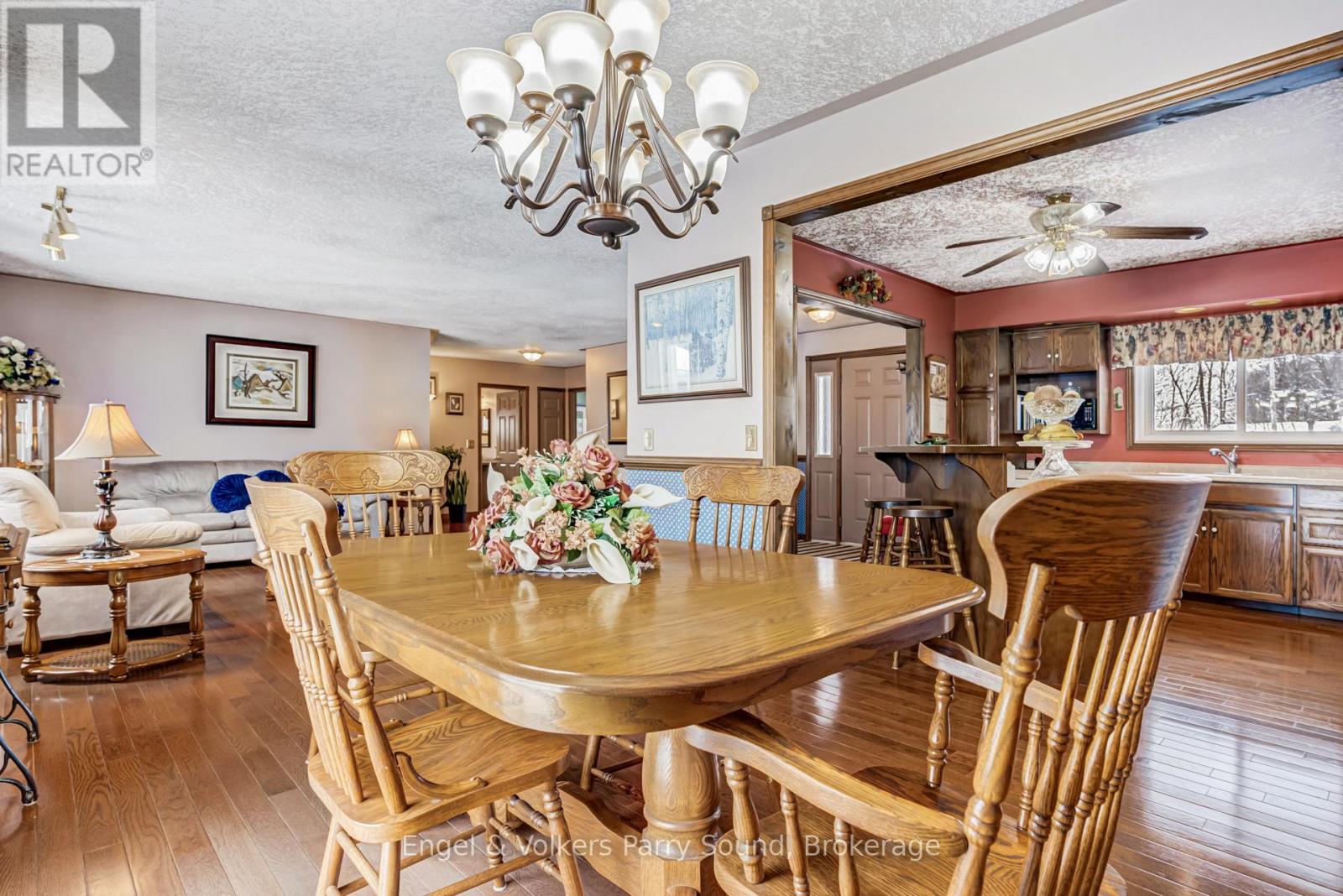 3 Squirrel Avenue, Mcdougall, Ontario  P2A 2W7 - Photo 10 - X12951344