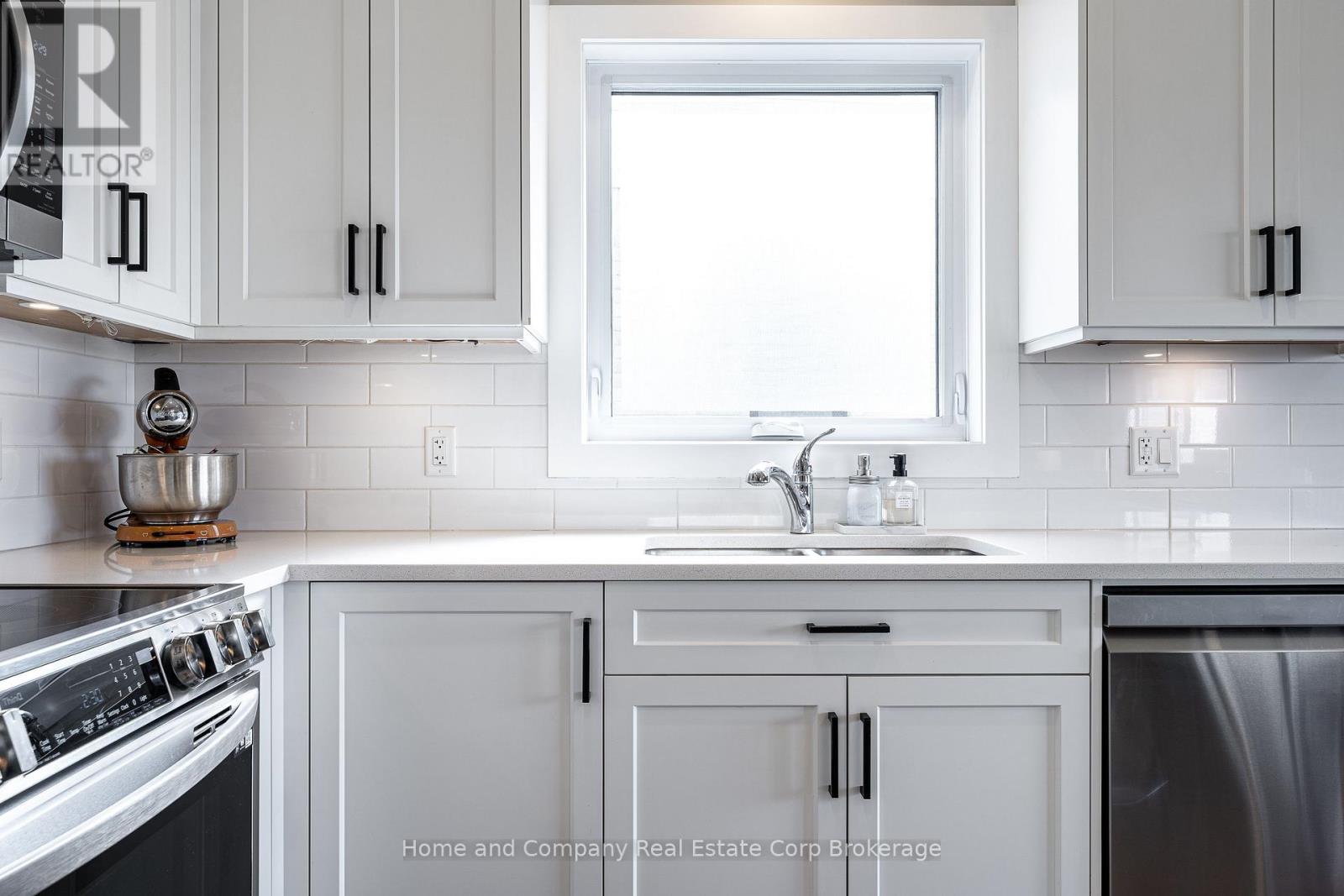 18 Trail Side Drive, St. Marys, Ontario  N4X 0C1 - Photo 16 - X12951366