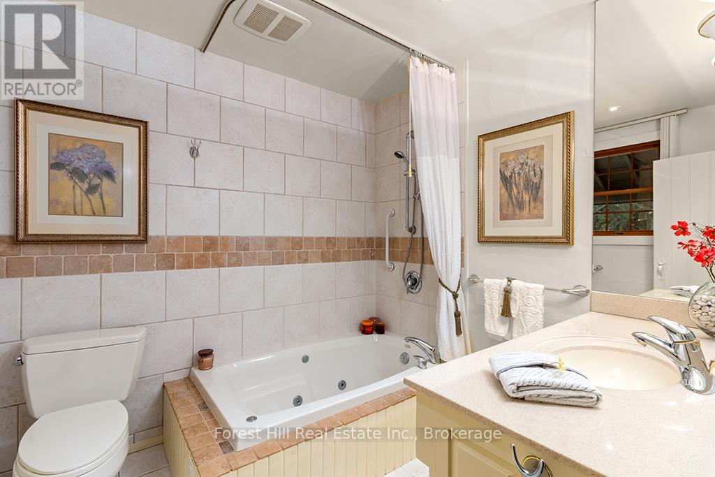 403288 Grey Road 4, West Grey, Ontario  N0G 1R0 - Photo 30 - X12951434