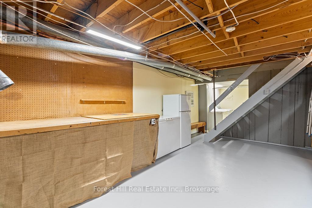 403288 Grey Road 4, West Grey, Ontario  N0G 1R0 - Photo 34 - X12951434