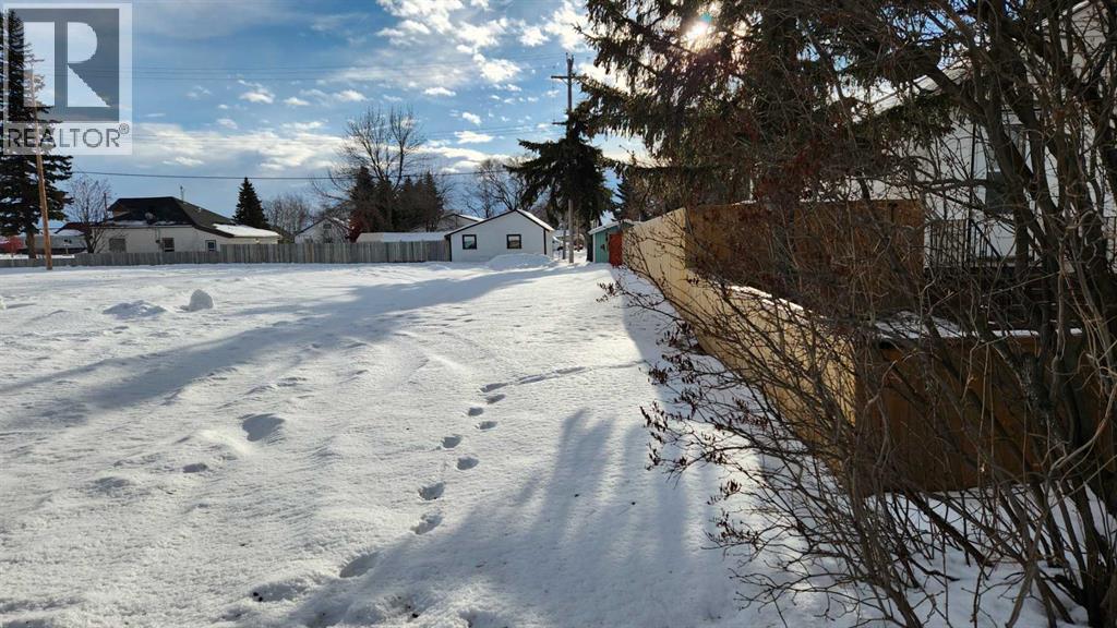 111 Main, Hay Lakes, Alberta  T0B 1W0 - Photo 2 - A2289040