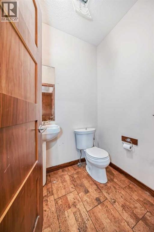 4347 2 Street NW, Calgary, Alberta  T2K 0Z2 - Photo 12 - A2291499