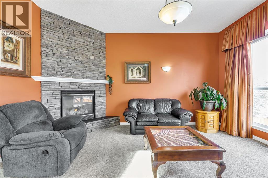 151 Hawkmere View, Chestermere, Alberta  T1X 1T8 - Photo 8 - A2291921