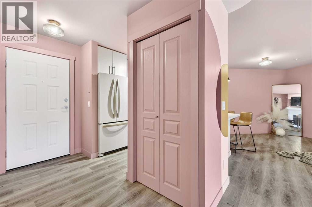 218, 25 Richard Place Sw, Calgary, Alberta  T3E 7N1 - Photo 4 - A2293864