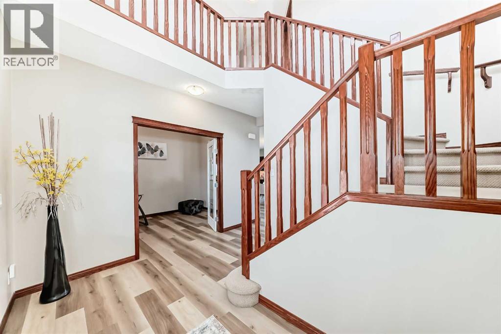 148 Hawkmere Way, Chestermere, Alberta  T1X 0C8 - Photo 7 - A2294598