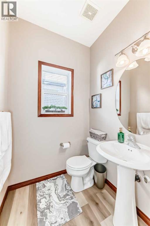 148 Hawkmere Way, Chestermere, Alberta  T1X 0C8 - Photo 25 - A2294598