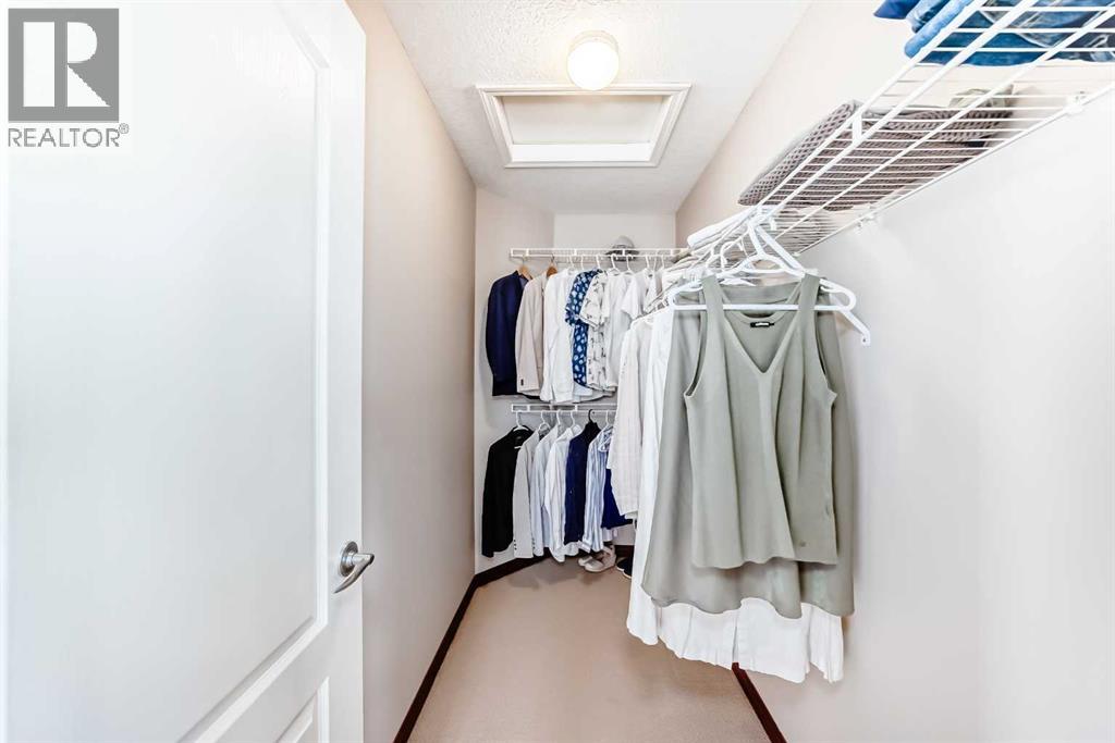 148 Hawkmere Way, Chestermere, Alberta  T1X 0C8 - Photo 31 - A2294598