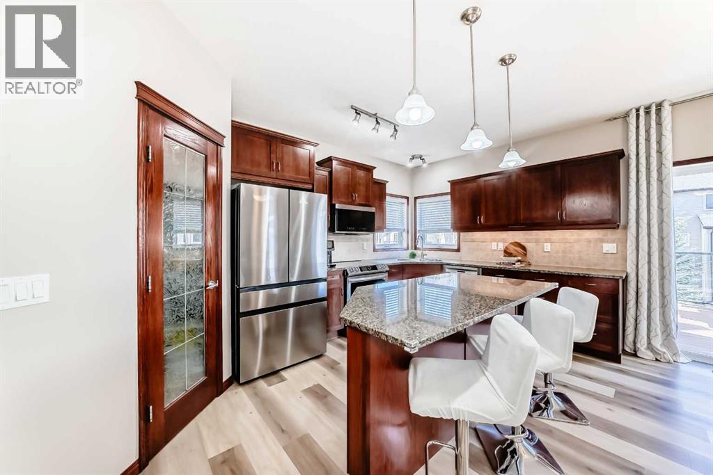 148 Hawkmere Way, Chestermere, Alberta  T1X 0C8 - Photo 13 - A2294598