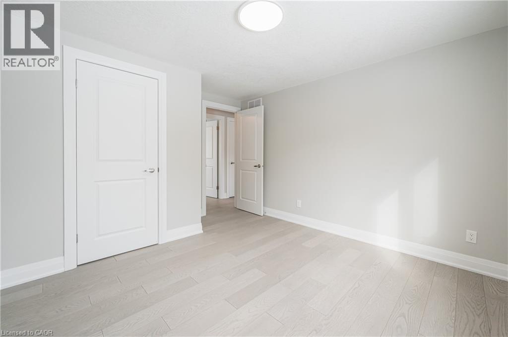 567 Rustic Drive, Waterloo, Ontario  N2K 2A4 - Photo 23 - 40817306