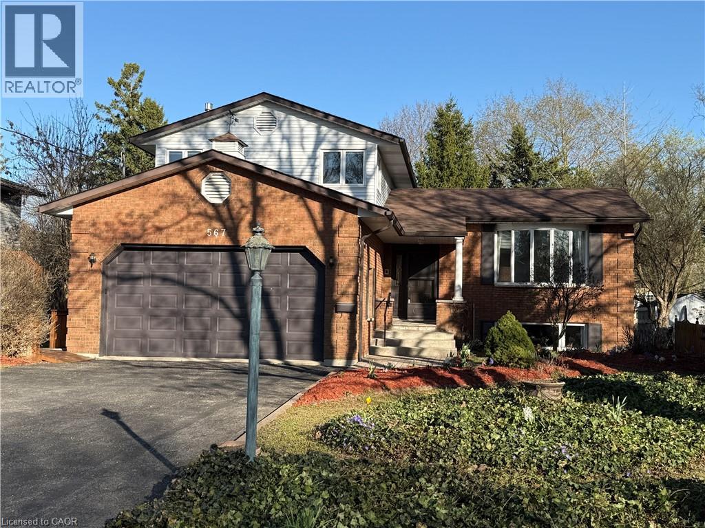 567 RUSTIC Drive, Waterloo, Ontario