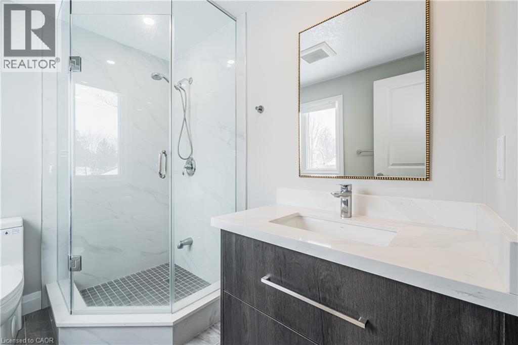 567 Rustic Drive, Waterloo, Ontario  N2K 2A4 - Photo 30 - 40817306