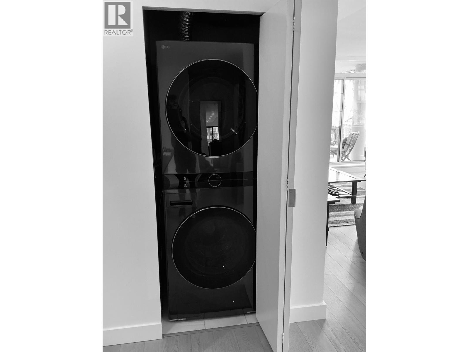 503 638 Beach Crescent, Vancouver, British Columbia  V6Z 3H4 - Photo 4 - R3096256